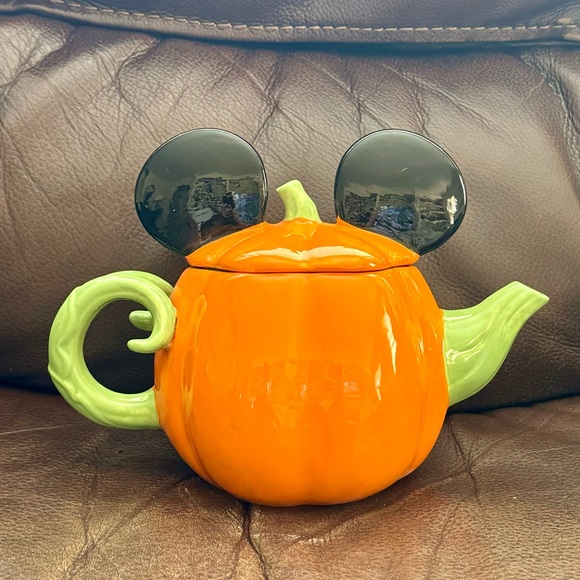 Disney Halloween Mickey Mouse Jack O’ Lantern Pumpkin Ceramic Teapot - Picture 8 of 12